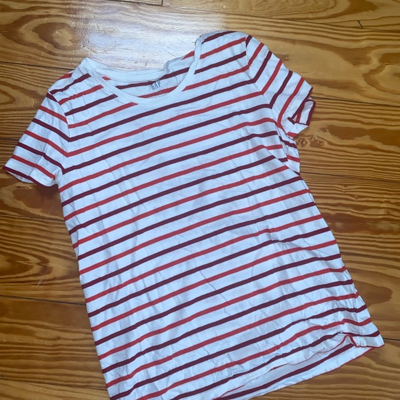 Gap women’s t shirt - striped - Picture 1 of 2